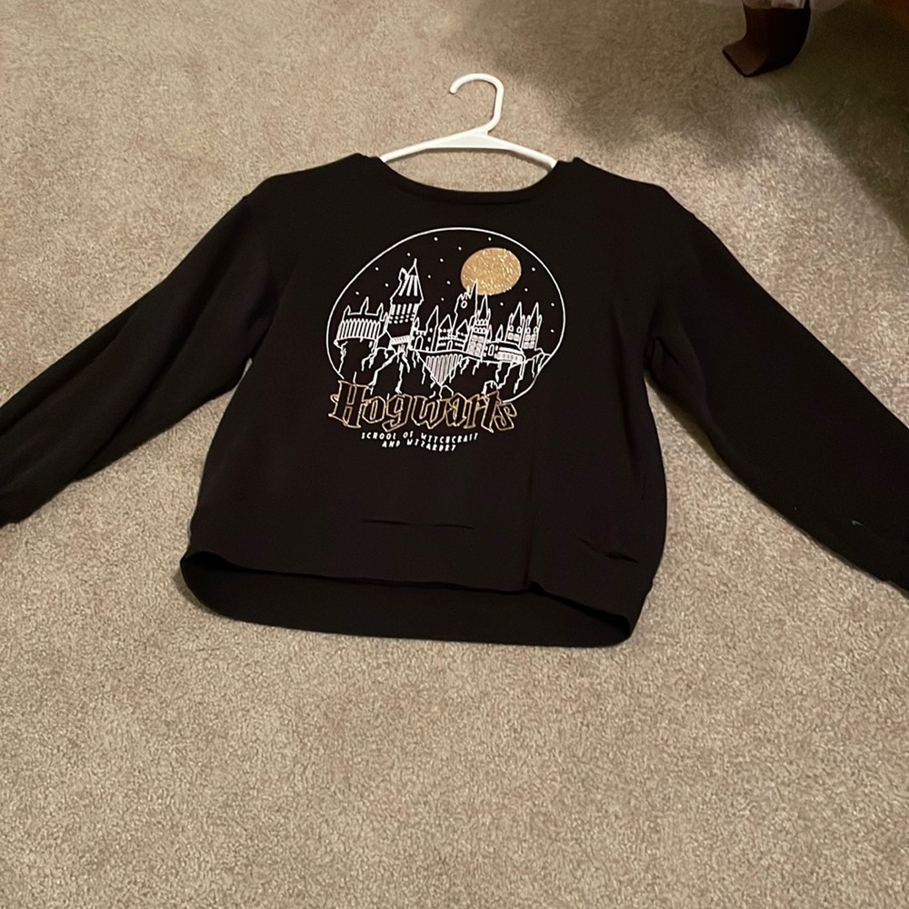 Girls Harry Potter sweatshirt barely worn great condition